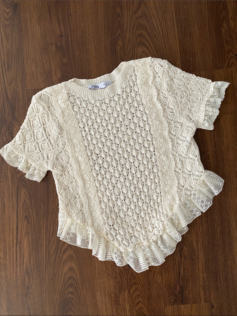 Zara Cream Crochet Lace Ruffle Sleeve Top